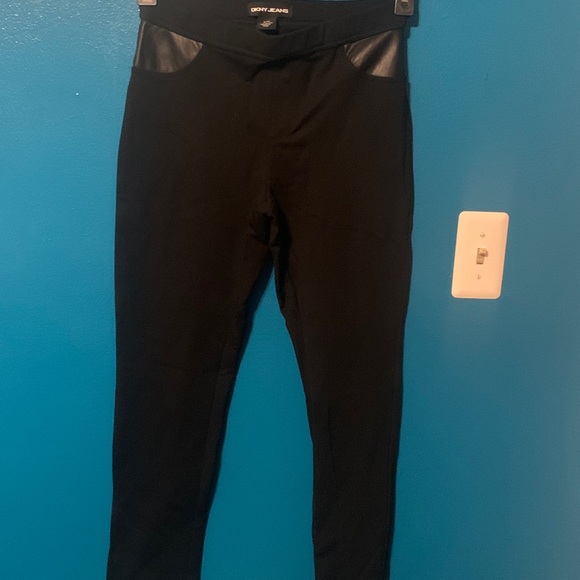 DKNY pull on jeggings with faux leather pockets - Picture 8 of 8